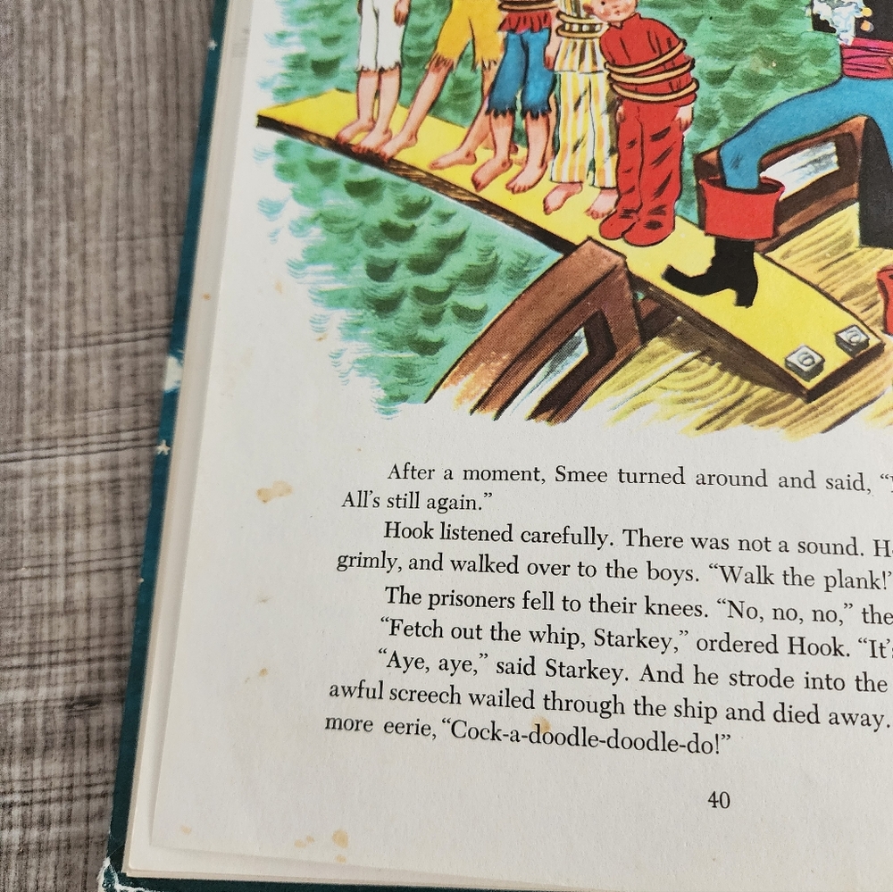 Vintage Peter Pan Illustrated Hardcover — Teal, Yellow, Red - Picture 3 of 8